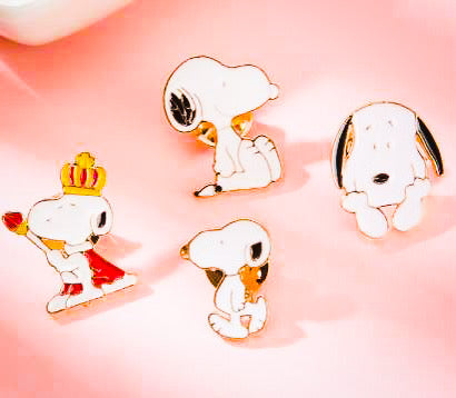 Cartoon - Snoopy - Peanuts Characters Brooch Accessories - Front